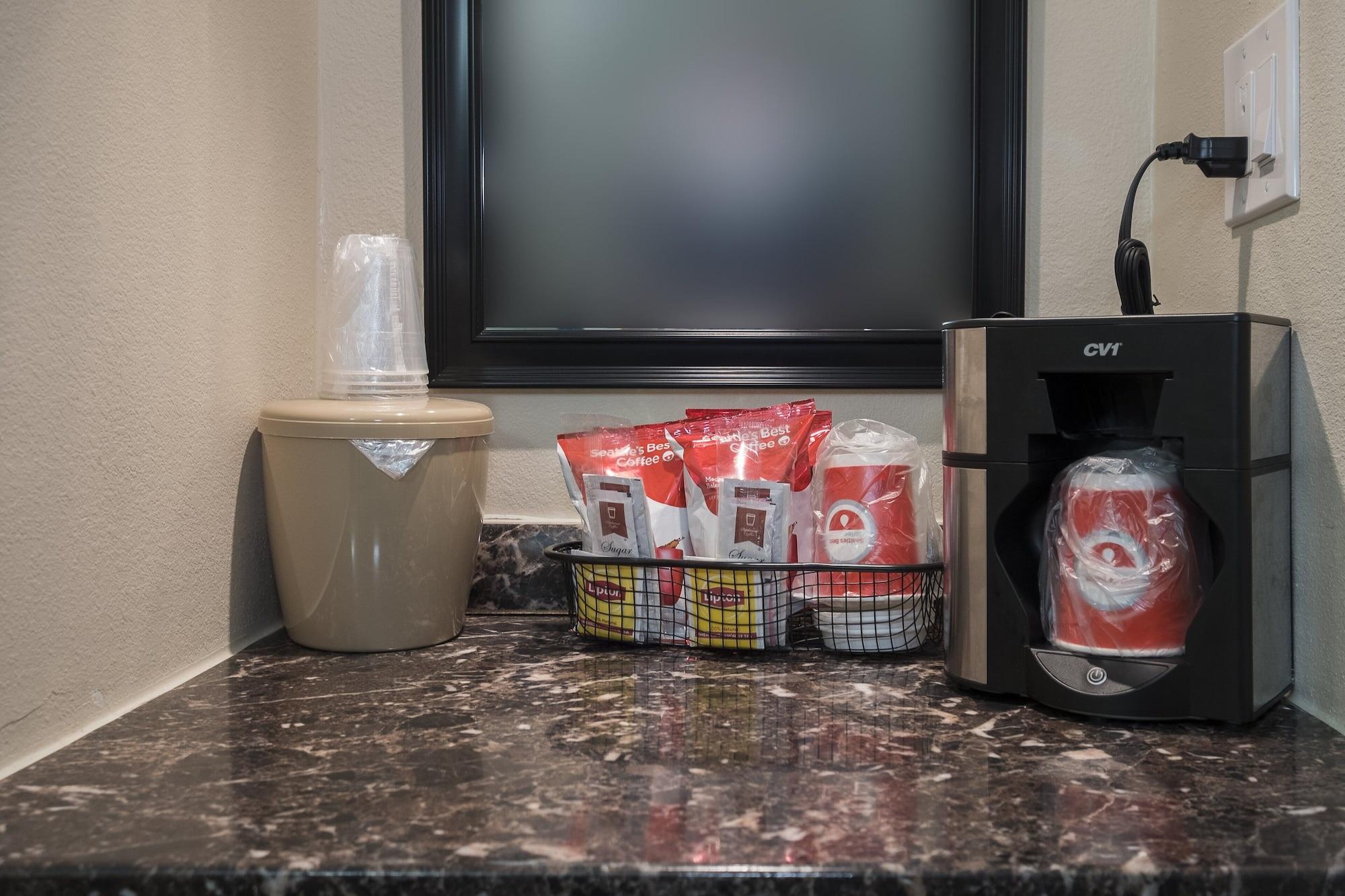 Red Roof Inn Plus+ Poughkeepsie Eksteriør bilde
